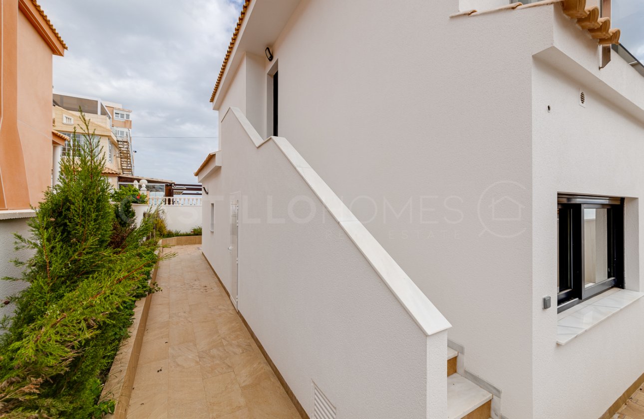 Resale - Villa - Torrevieja - Torre del moro