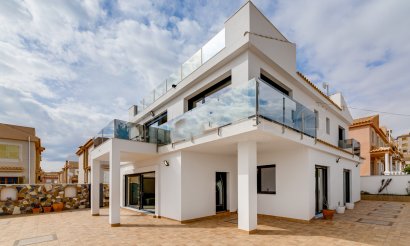 Resale - Villa - Torrevieja - Torre del moro