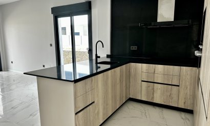 Resale - Apartment / flat - Punta Prima