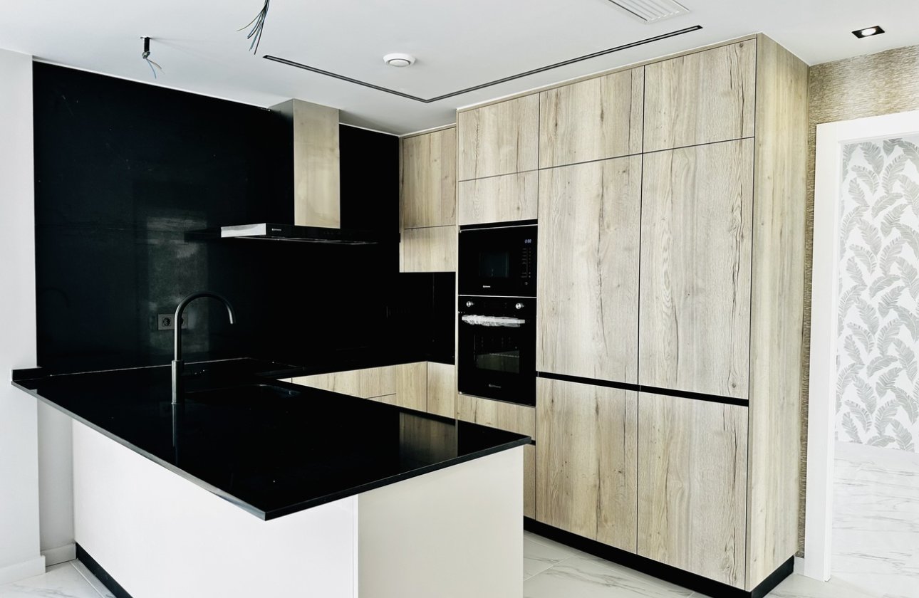Resale - Apartment / flat - Punta Prima