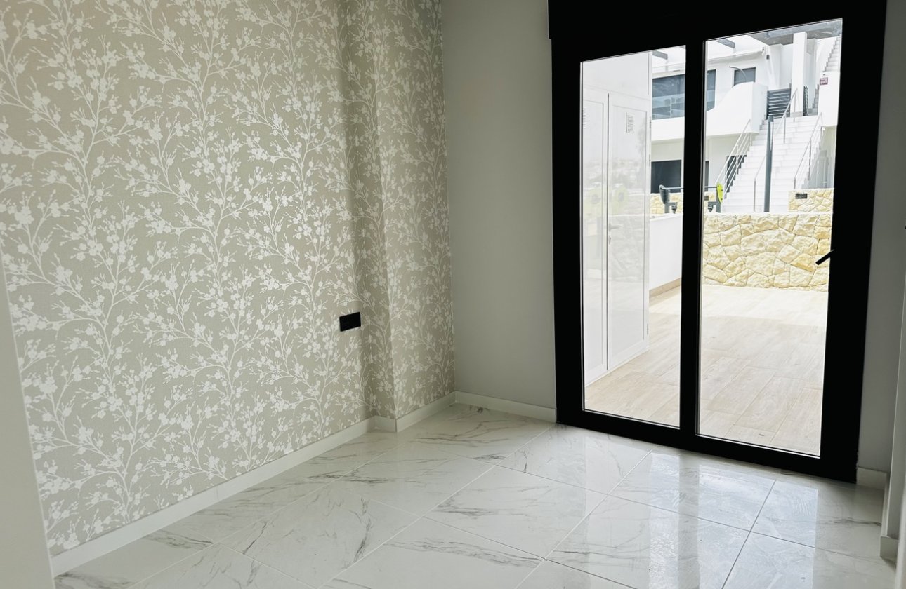 Resale - Apartment / flat - Punta Prima