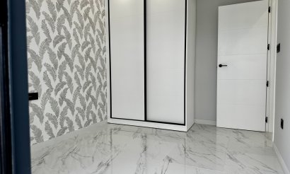 Resale - Apartment / flat - Punta Prima