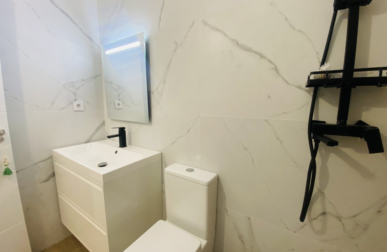 Resale - Bungalow - Orihuela Costa - Playa Flamenca