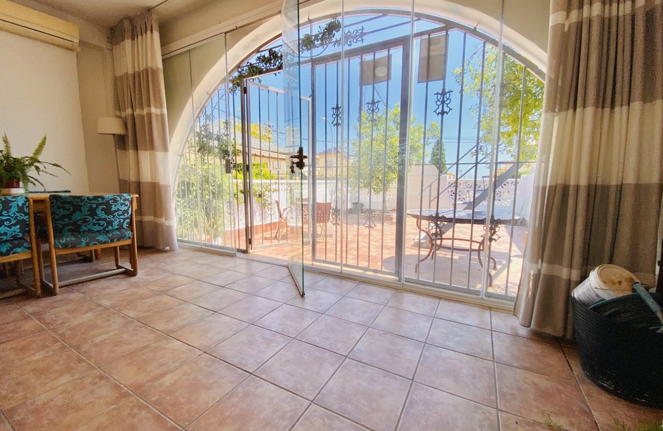 Resale - Bungalow - Orihuela Costa - Playa Flamenca