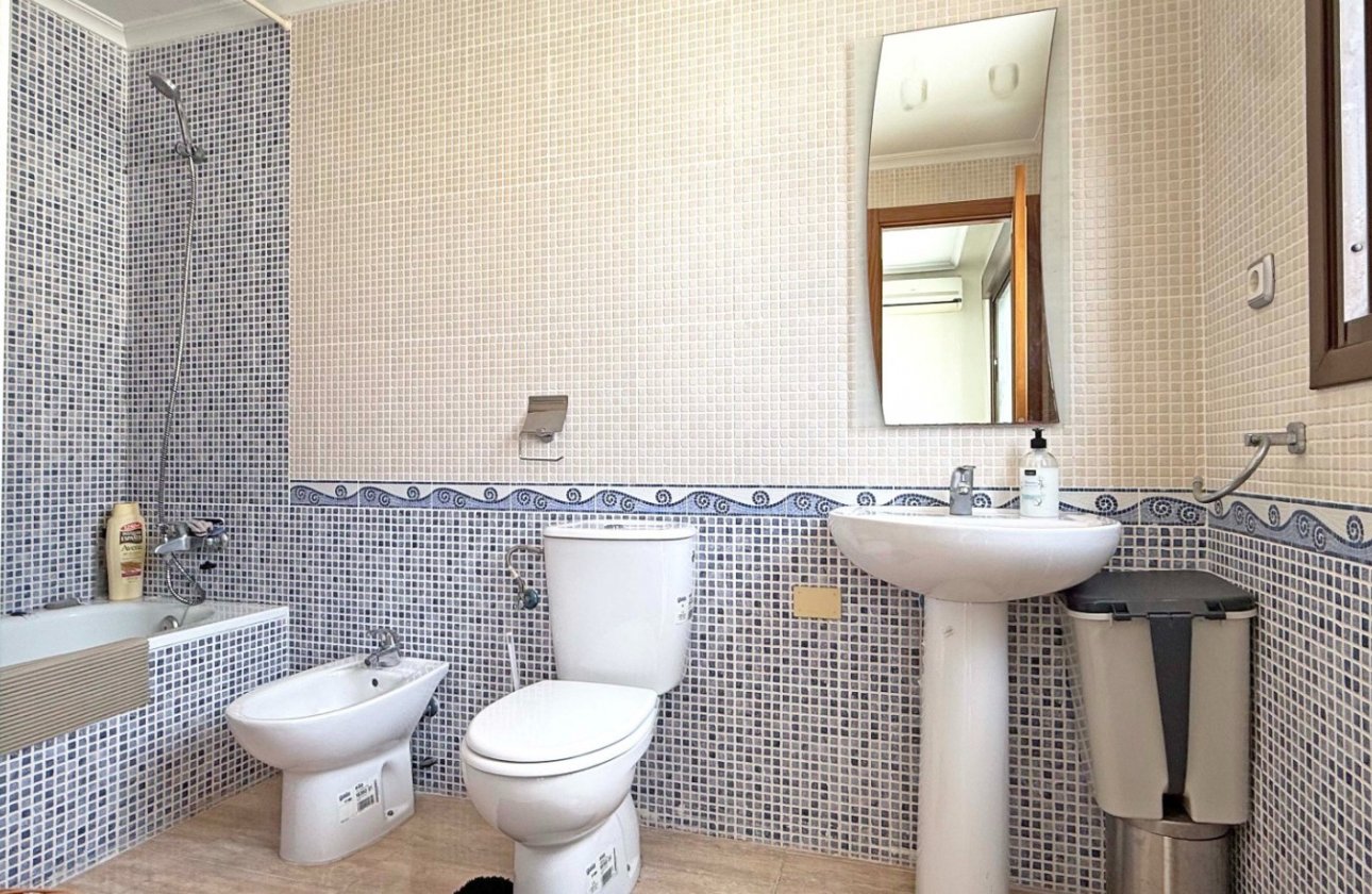 Reventa - Apartamento / piso - Torrevieja