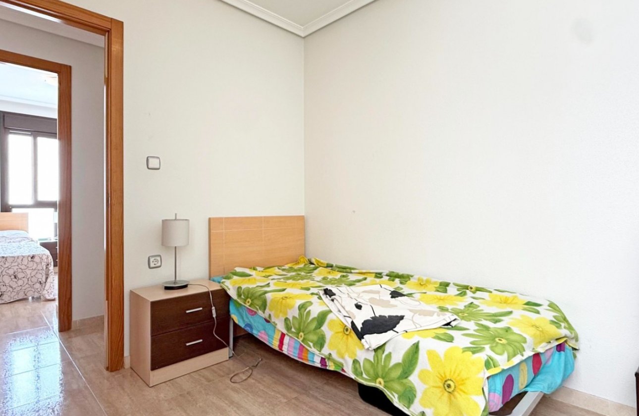 Reventa - Apartamento / piso - Torrevieja