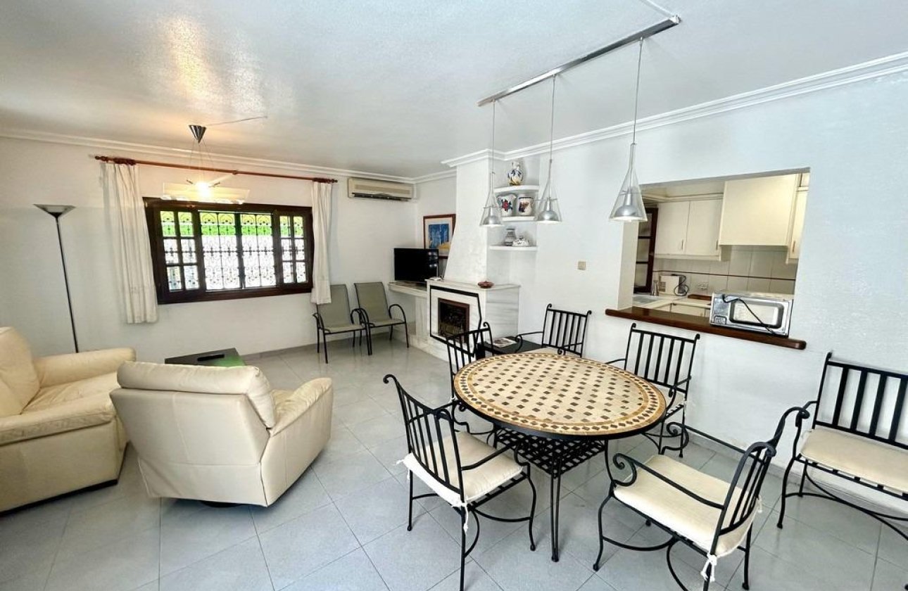 Resale - Villa - Orihuela Costa - La Zenia