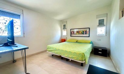 Resale - Villa - Orihuela Costa - La Zenia