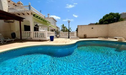 Resale - Villa - Orihuela Costa - La Zenia
