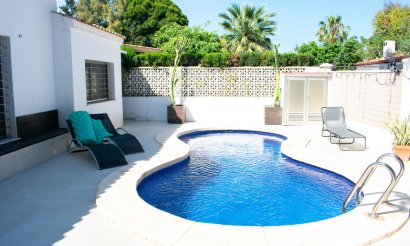 Resale - Villa - Orihuela Costa - Punta Prima