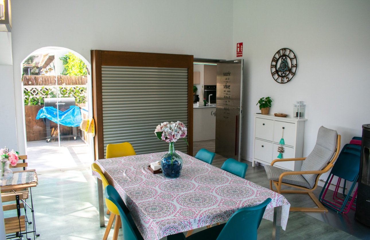 Resale - Villa - Orihuela Costa - Punta Prima