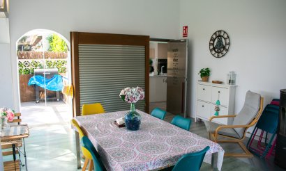 Resale - Villa - Orihuela Costa - Punta Prima