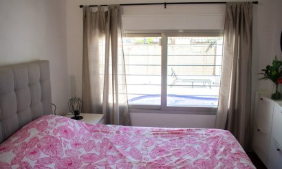 Resale - Villa - Orihuela Costa - Punta Prima