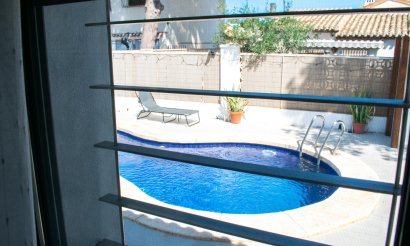 Resale - Villa - Orihuela Costa - Punta Prima