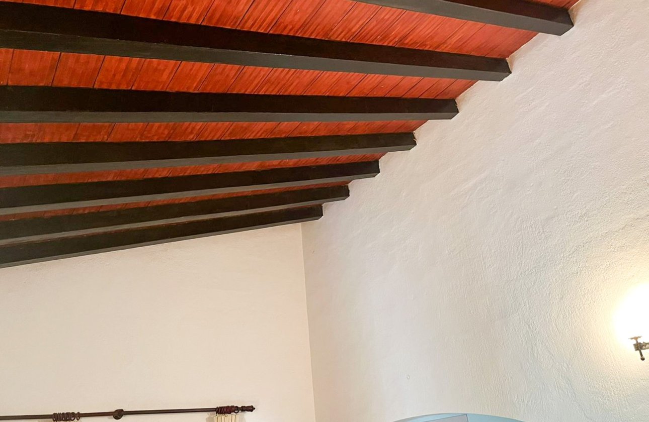 Resale - Villa / Semi detached - Orihuela Costa - Punta Prima