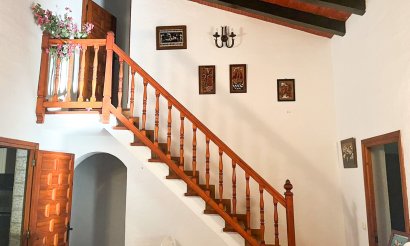 Resale - Villa / Semi detached - Orihuela Costa - Punta Prima