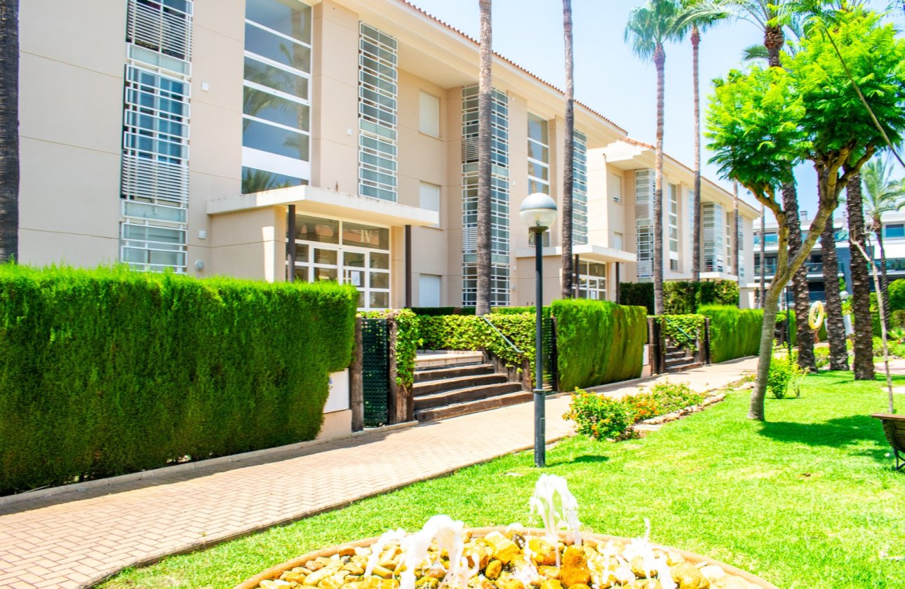 Resale - Apartment / flat - Arenales del Sol - Platja de l\'Arenal