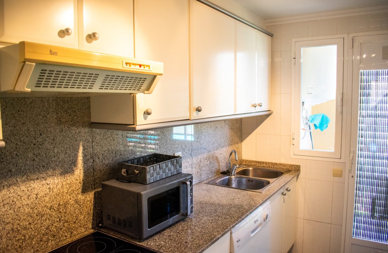 Resale - Apartment / flat - Arenales del Sol - Platja de l\'Arenal