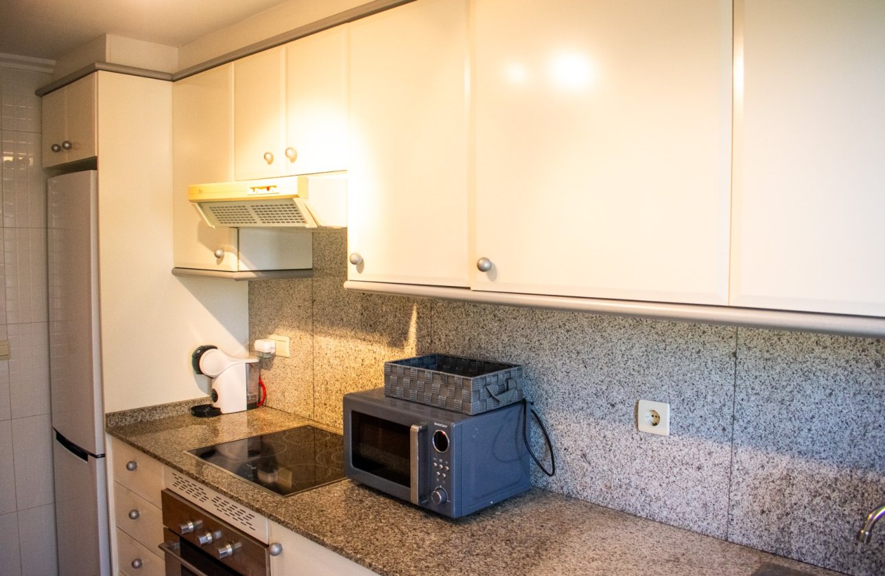 Resale - Apartment / flat - Arenales del Sol - Platja de l\'Arenal