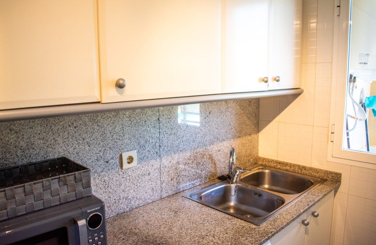 Resale - Apartment / flat - Arenales del Sol - Platja de l\'Arenal
