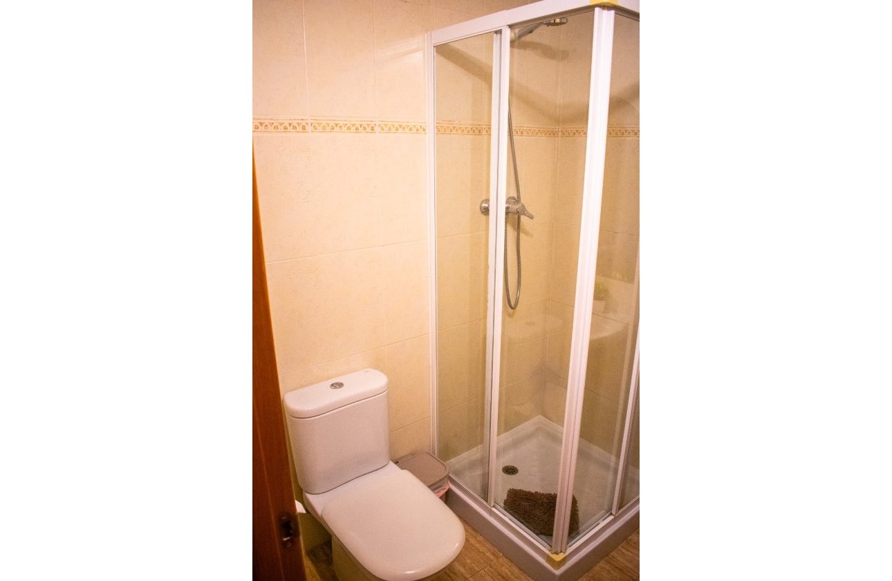 Resale - Apartment / flat - Arenales del Sol - Platja de l\'Arenal