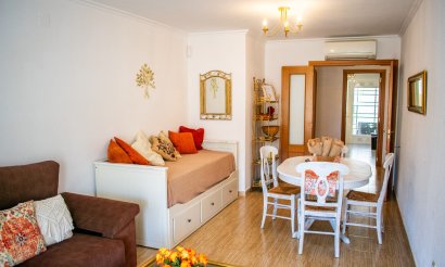 Resale - Apartment / flat - Arenales del Sol - Platja de l\'Arenal