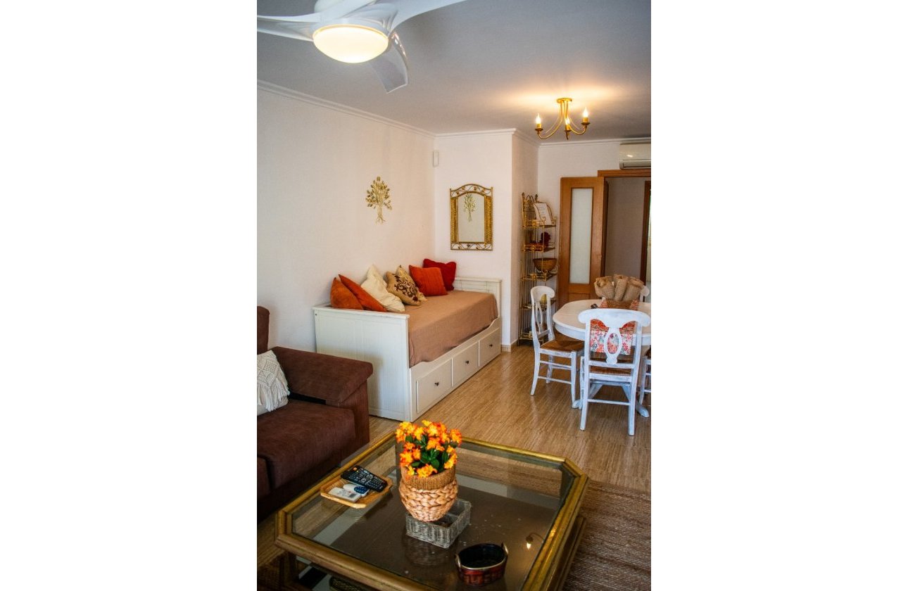 Resale - Apartment / flat - Arenales del Sol - Platja de l\'Arenal