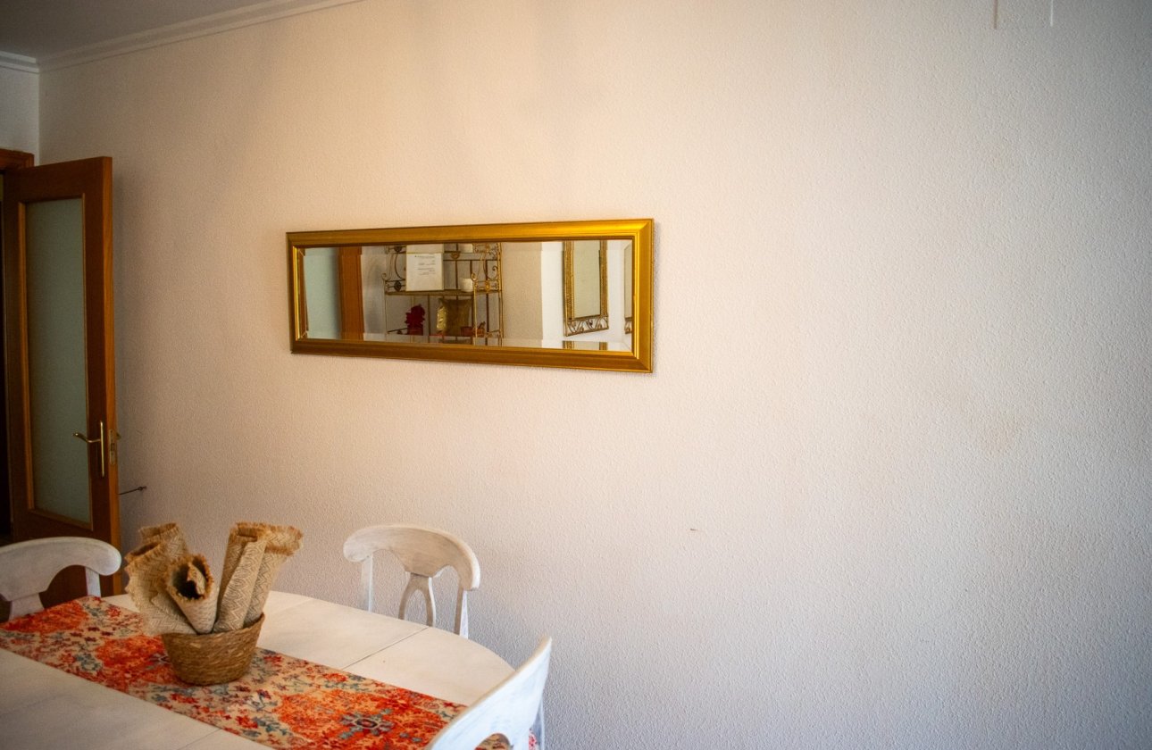 Resale - Apartment / flat - Arenales del Sol - Platja de l\'Arenal