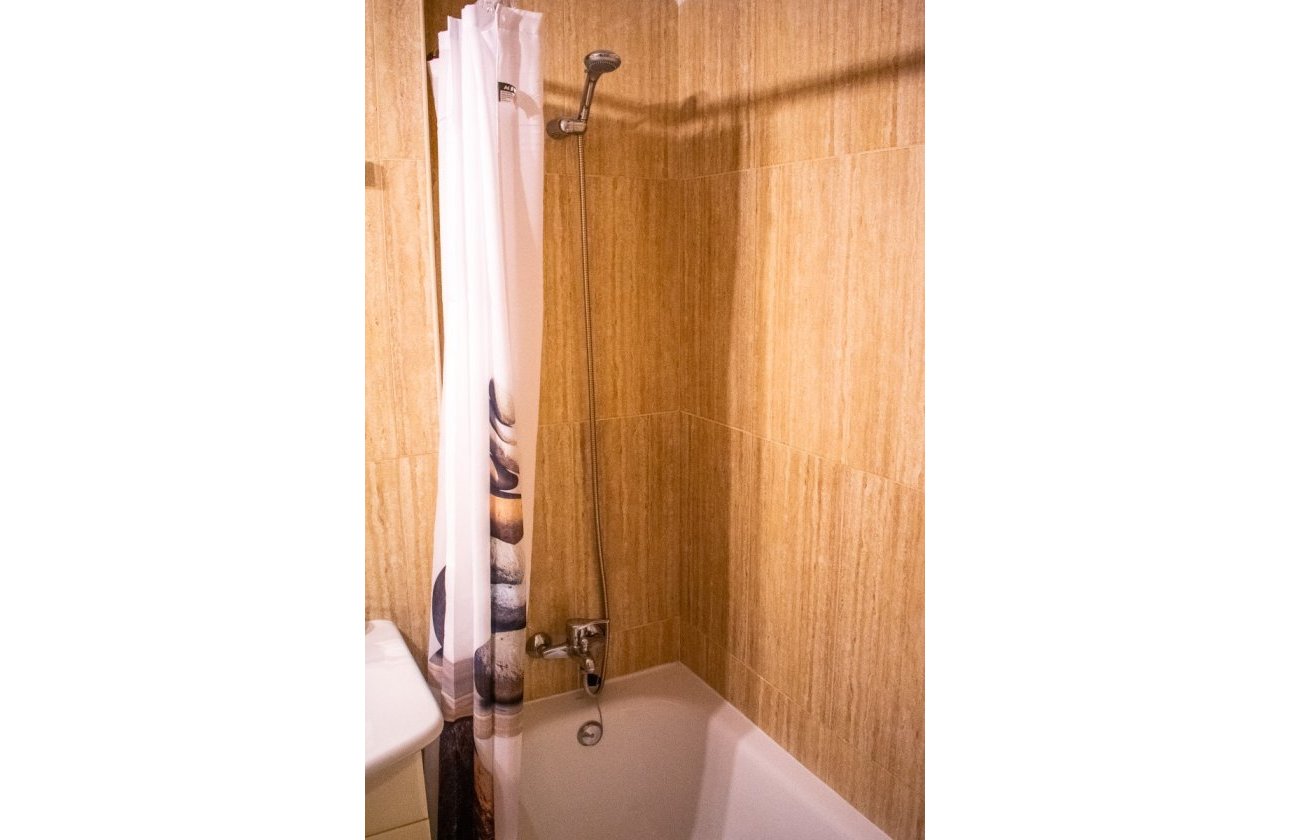 Resale - Apartment / flat - Arenales del Sol - Platja de l\'Arenal