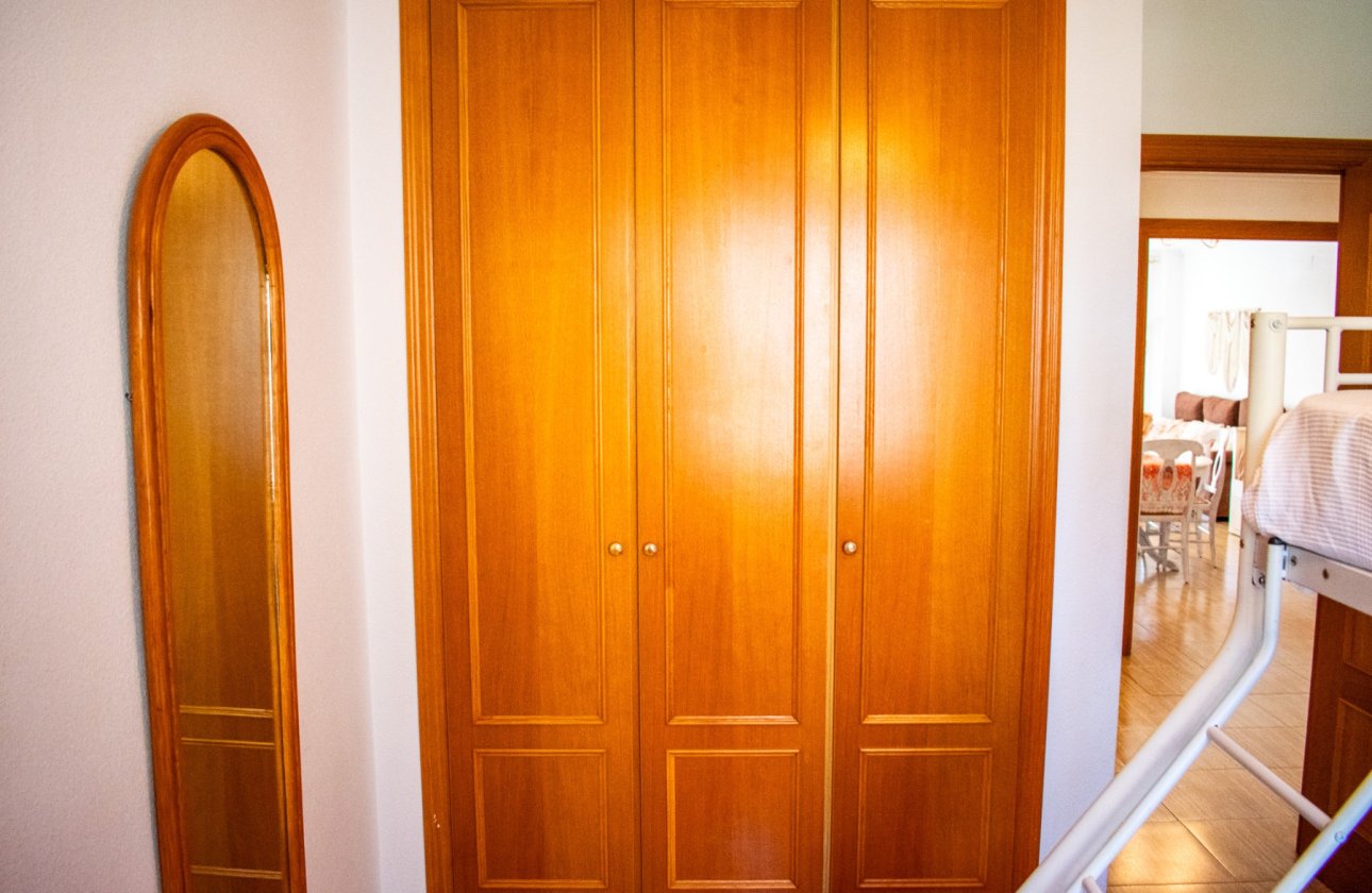 Resale - Apartment / flat - Arenales del Sol - Platja de l\'Arenal