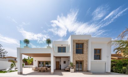 Resale - Villa - Orihuela Costa - Campoamor
