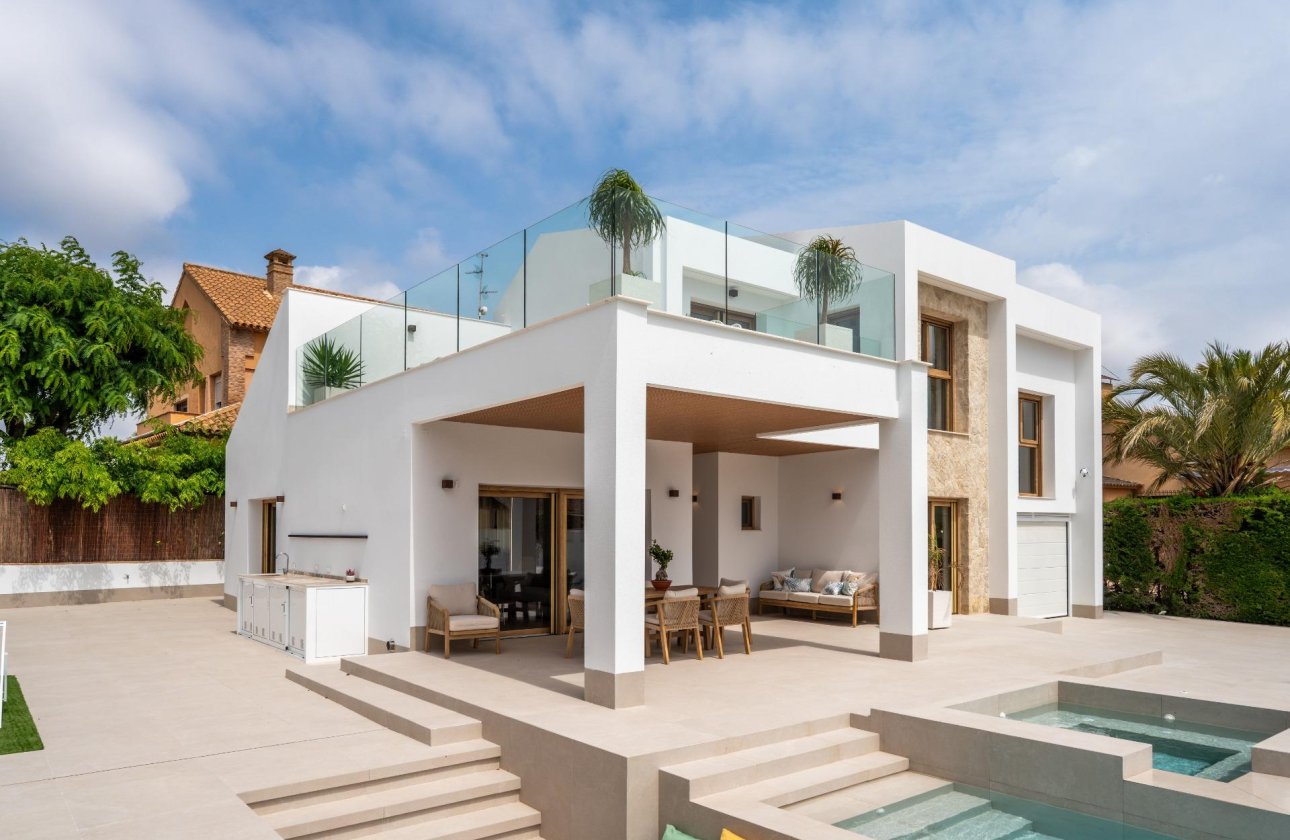 Resale - Villa - Orihuela Costa - Campoamor