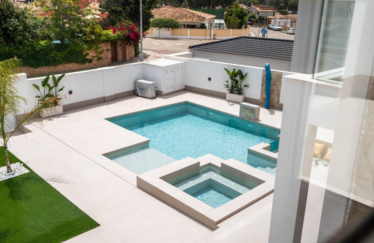 Resale - Villa - Orihuela Costa - Campoamor