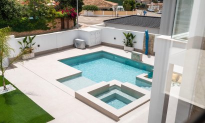 Resale - Villa - Orihuela Costa - Campoamor