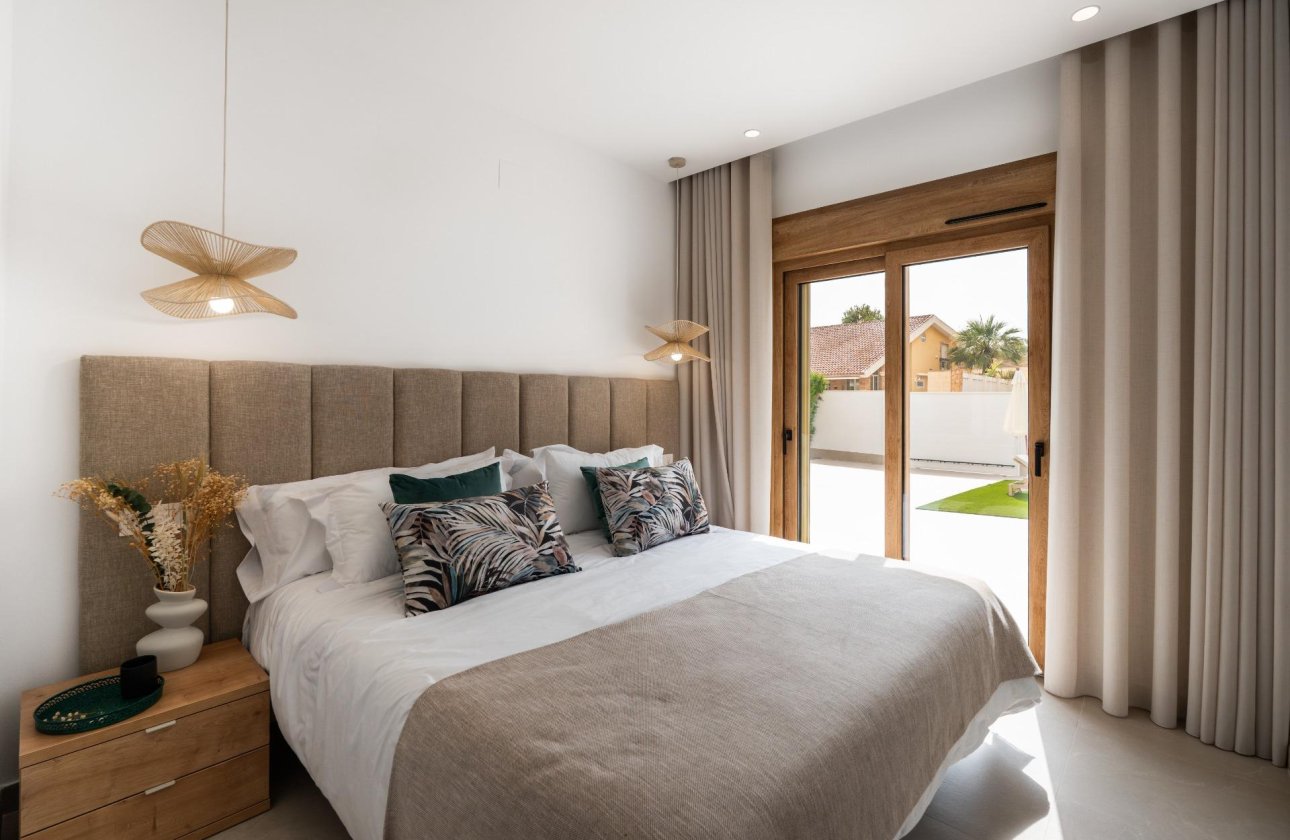 Resale - Villa - Orihuela Costa - Campoamor