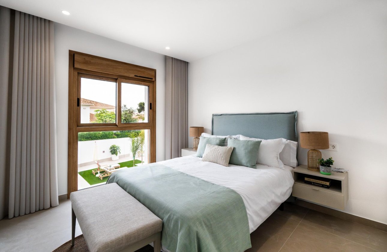 Resale - Villa - Orihuela Costa - Campoamor