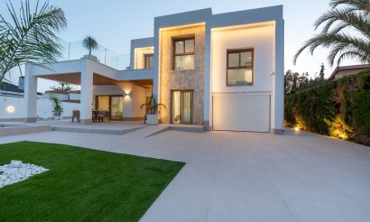 Resale - Villa - Orihuela Costa - Campoamor