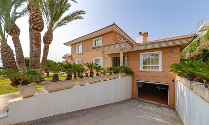 Resale - Villa - Torrevieja - La Veleta
