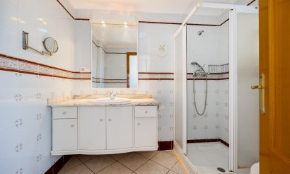 Resale - Apartment / flat - Torrevieja - Centro