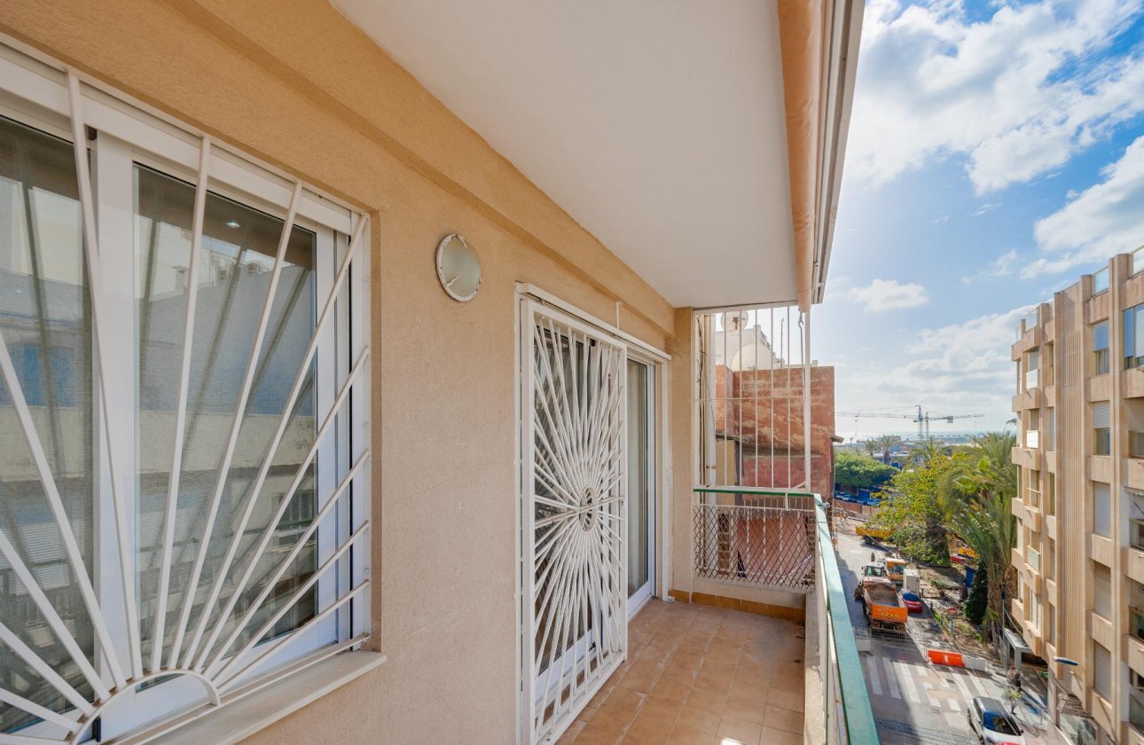 Resale - Apartment / flat - Torrevieja - Centro