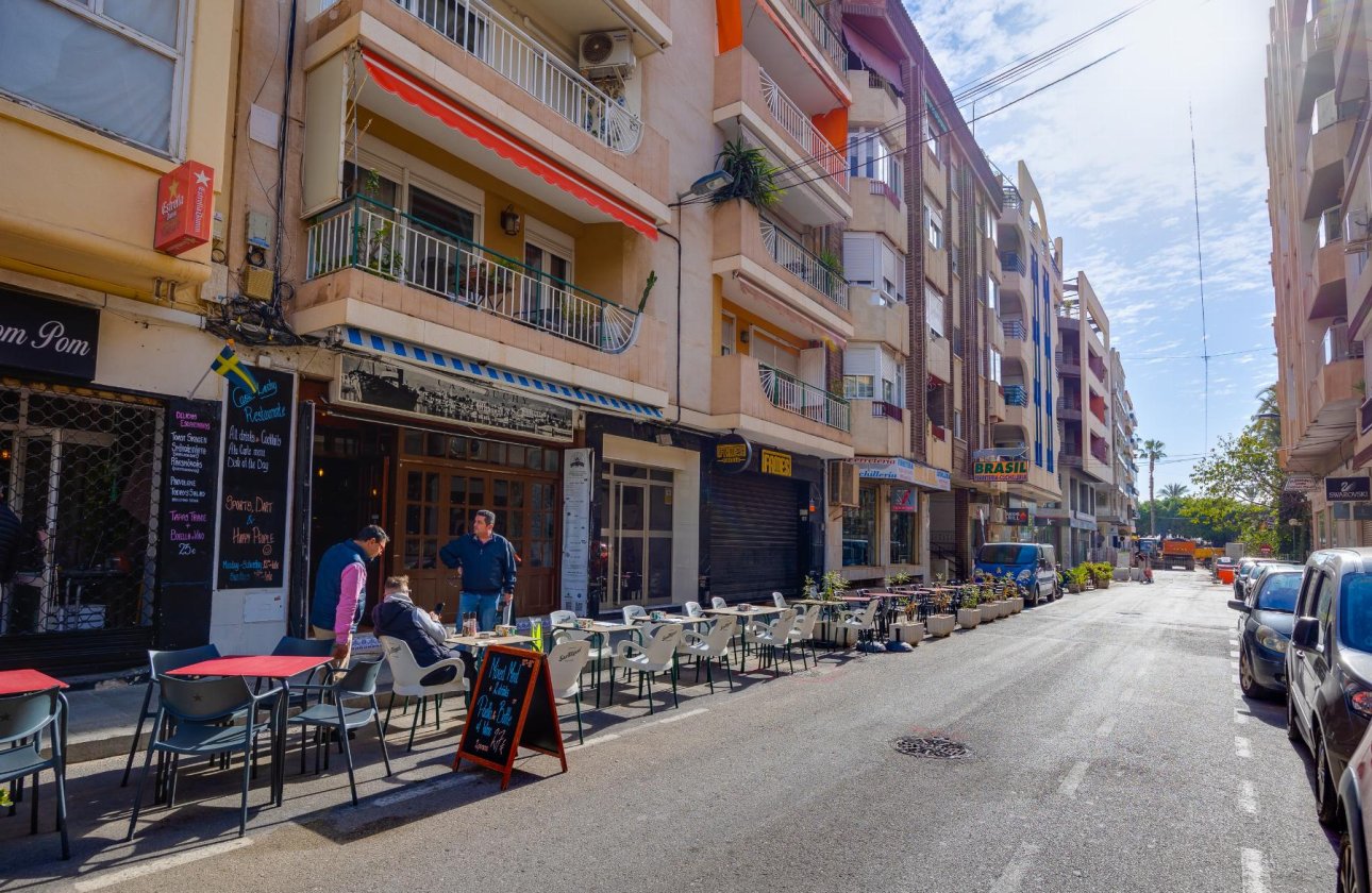 Resale - Apartment / flat - Torrevieja - Centro