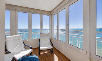Resale - Apartment / flat - Torrevieja - Playa Acequion
