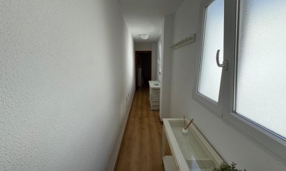 Resale - Apartment / flat - Torrevieja - Playa Acequion