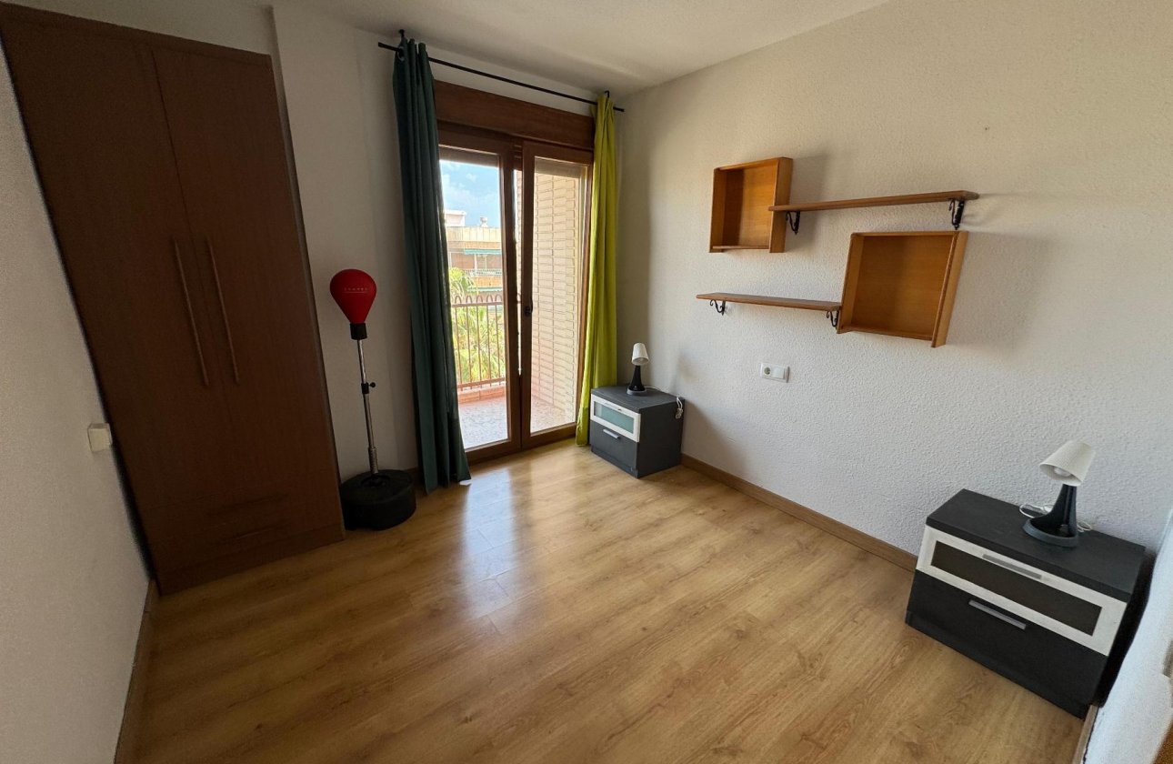 Resale - Apartment / flat - Torrevieja - Playa Acequion