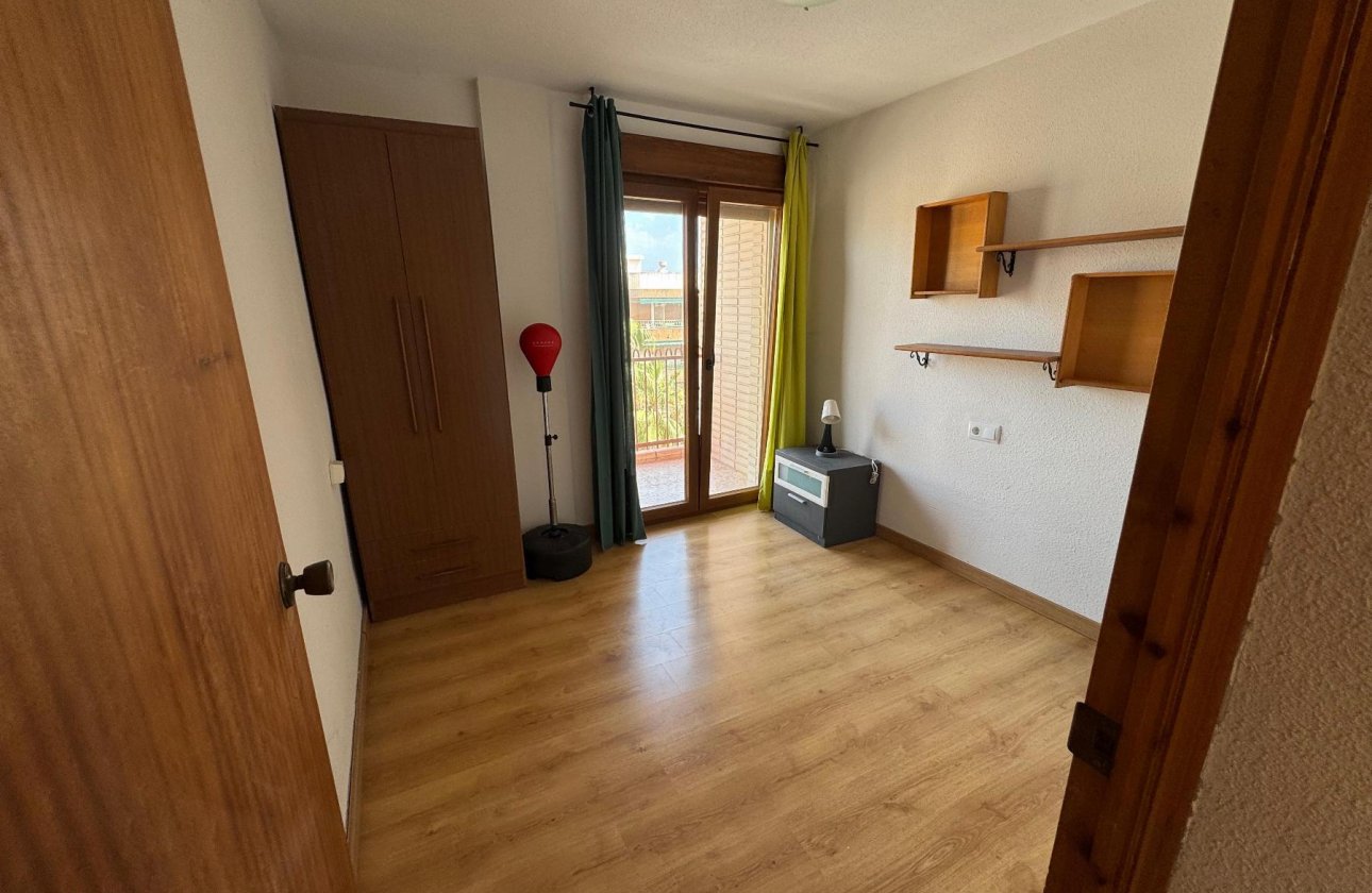 Resale - Apartment / flat - Torrevieja - Playa Acequion