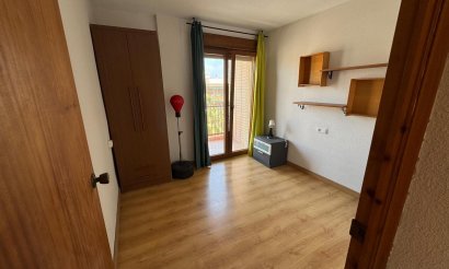 Resale - Apartment / flat - Torrevieja - Playa Acequion
