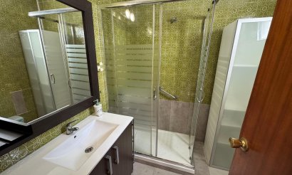Resale - Apartment / flat - Torrevieja - Playa Acequion