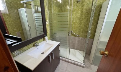 Resale - Apartment / flat - Torrevieja - Playa Acequion