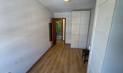 Resale - Apartment / flat - Torrevieja - Playa Acequion
