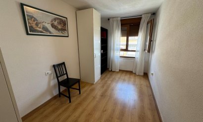 Resale - Apartment / flat - Torrevieja - Playa Acequion